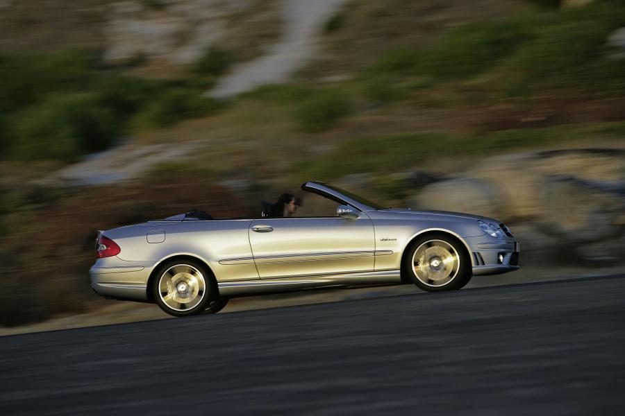  Mercedes-Benz CLK63 AMG Cabriolet 2007 года  (фото 12 из 16)